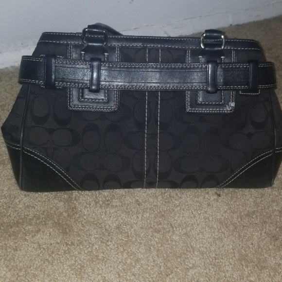 Coach - Picture 2 of 7